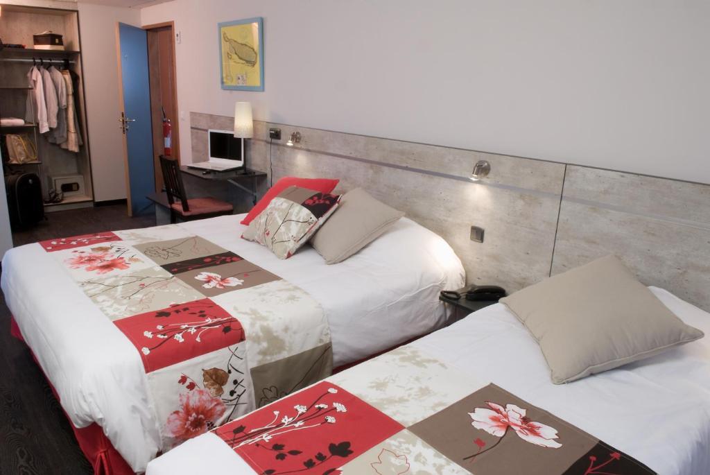 Le Castel Hotel Tain-lʼHermitage Екстериор снимка
